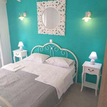 Casa Di Billy Halikounas