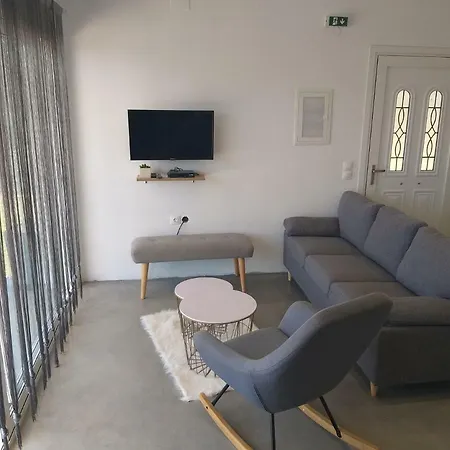 Casa Di Billy Halikounas